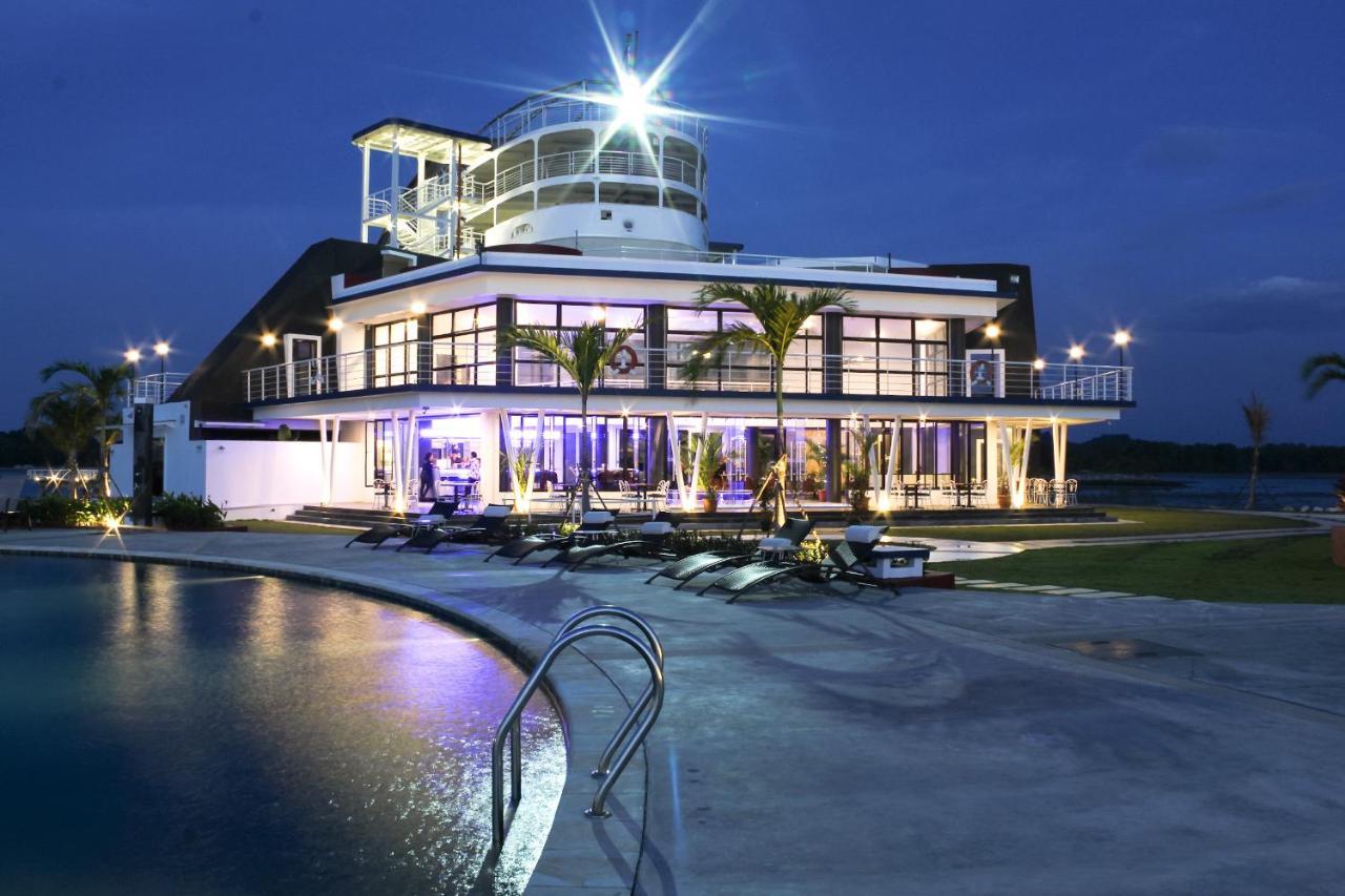 Doulos Phos The Ship Hotel Lagoi Buitenkant foto